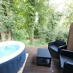 Le Domaine De Legends Wail
