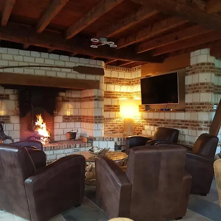 Le Domaine De - Legends Bed & Breakfast