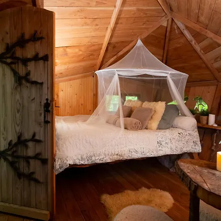 לינה וארוחת בוקר Le Domaine De - Legends Wail